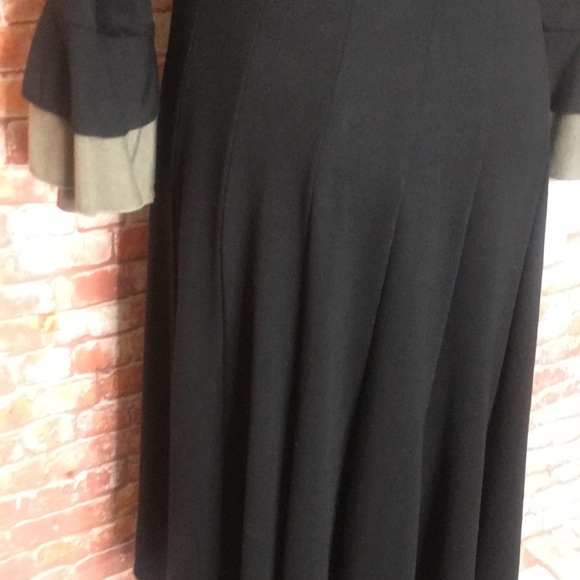 Rabbit Rabbit Rabbit Designs Black and Gray Long Sleeved Ruffled
A-line Dress - Picture 8 of 10